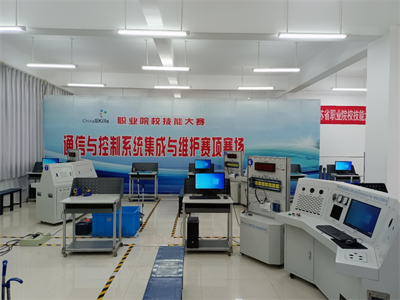 图2赛场布置 图2赛场布置