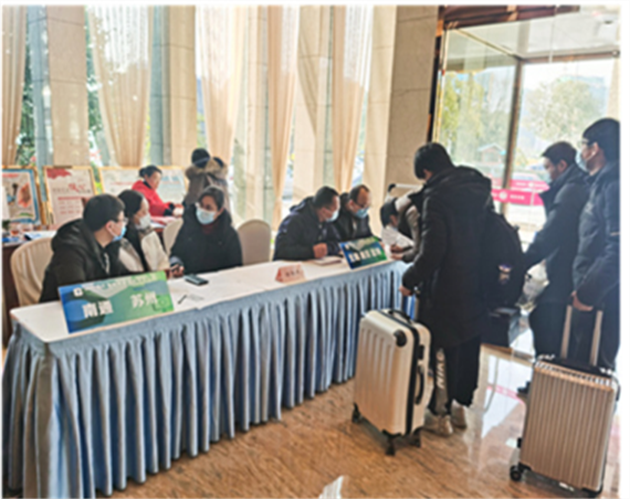 图3参赛选手报道2 图3参赛选手报道2